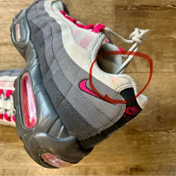 *SOLD*Nike Air Max 95 (Women’s Size 10) - Picture 5 of 8